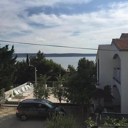 Tomo Апартаменты Стариград-Пакленица