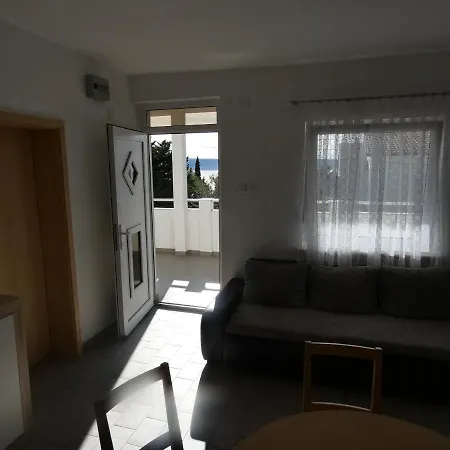 Апартаменты Tomo Стариград-Пакленица