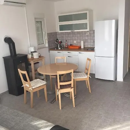 Tomo Apartment