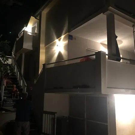 Tomo Apartment *