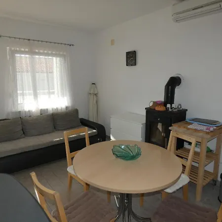 Tomo Apartment