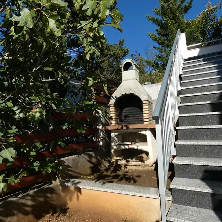 Tomo Starigrad Paklenica